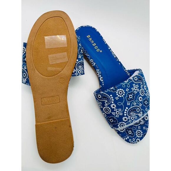 Bamboo Zest-16 Blue Bandana Print Flat Sandals Size 7 New. - Picture 7 of 8